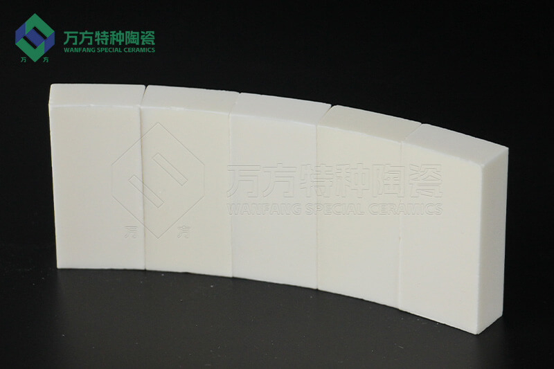 军工级氧化铝防弹陶瓷